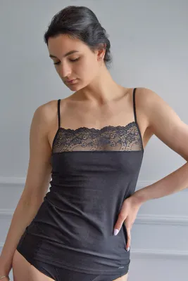 Janira Camiseta B Esencial Tops 1045144 (Spaghetti Straps w Lace Neckline)