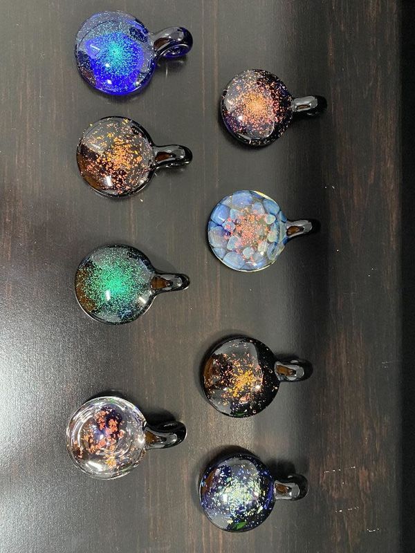 Garden Of Eden Dichro Pendant Asst