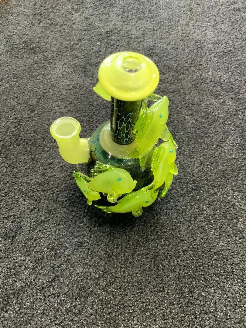 Kevin Beecher Collaboration UV Green/Pink CFL School Fish Waterpipe