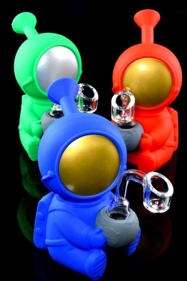 Small Colorful Silicone Spaceman Dab Rig