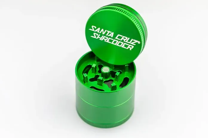Santa Cruz Shredder 4 Piece Small Grinder Green