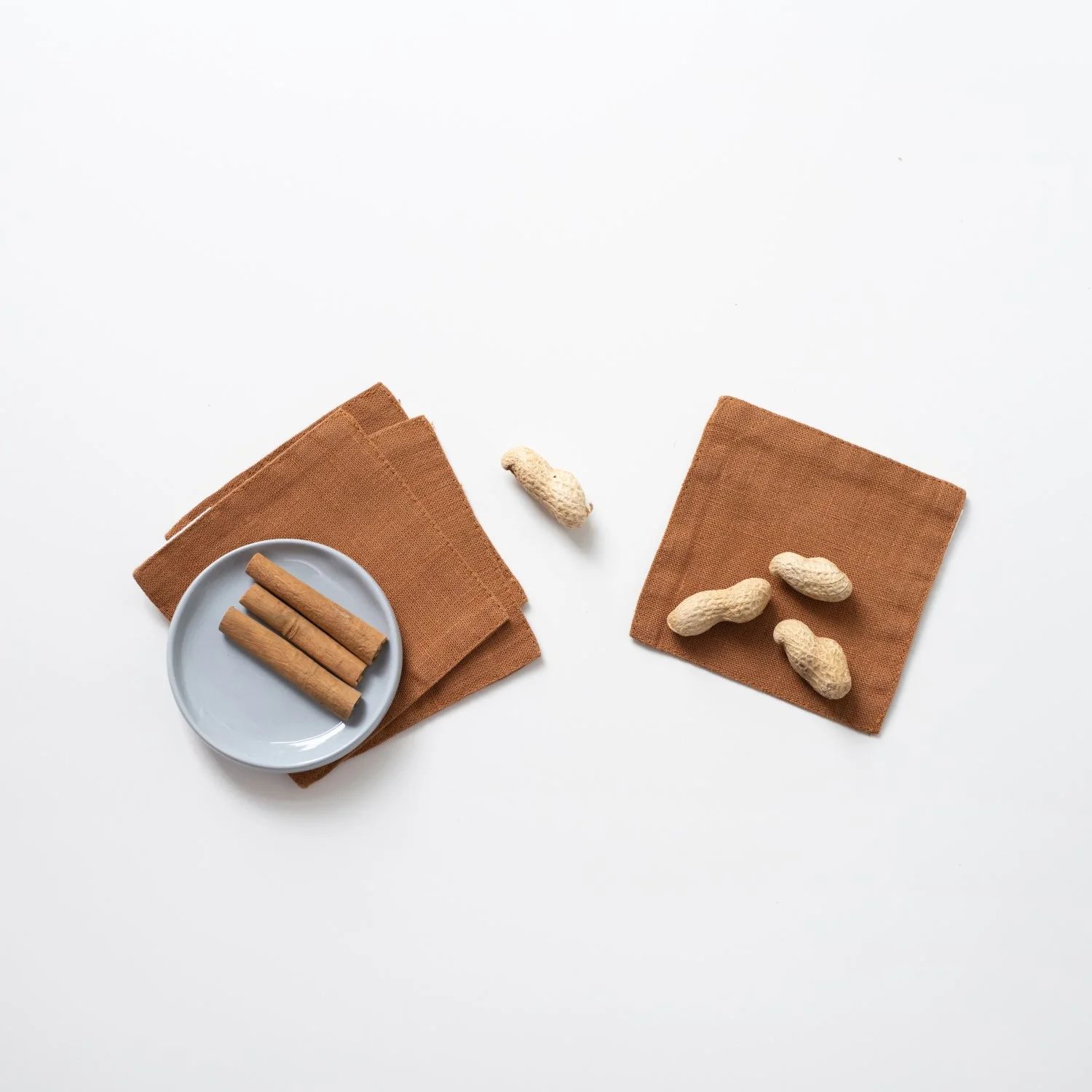 Ensemble de sous-verres 100% lin en noisette 6&quot; X 6&quot;