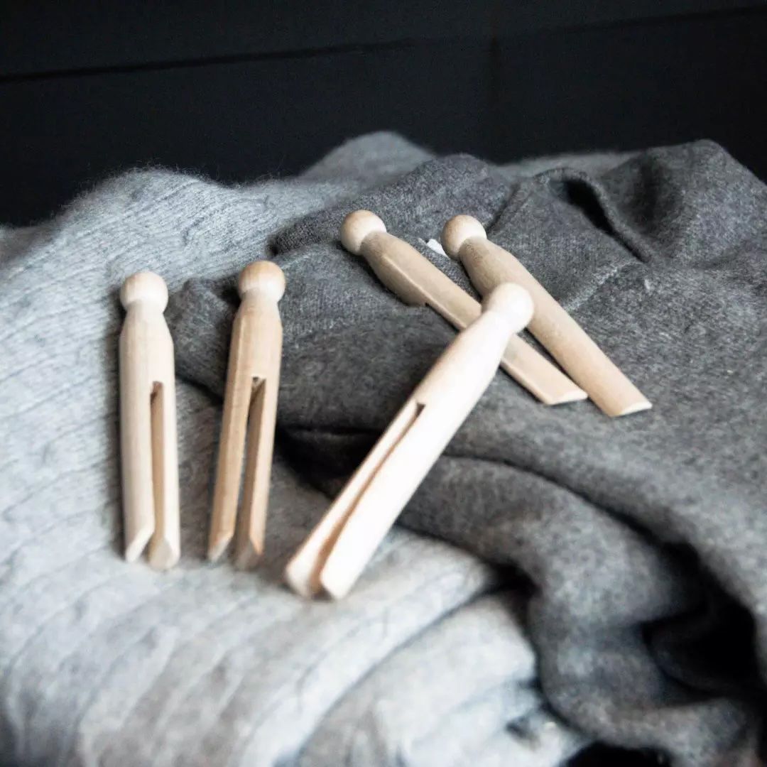 50 pinces à linge traditionnelles TEMPÊTE résistantes, anti-rouille en hêtre ciré (All)