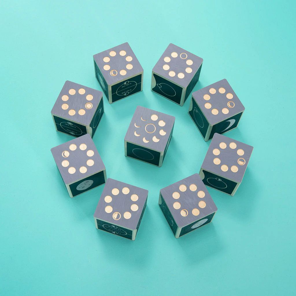 LES PHASES DE LA LUNE - cubes  ornés fait à la main du tilleul durable