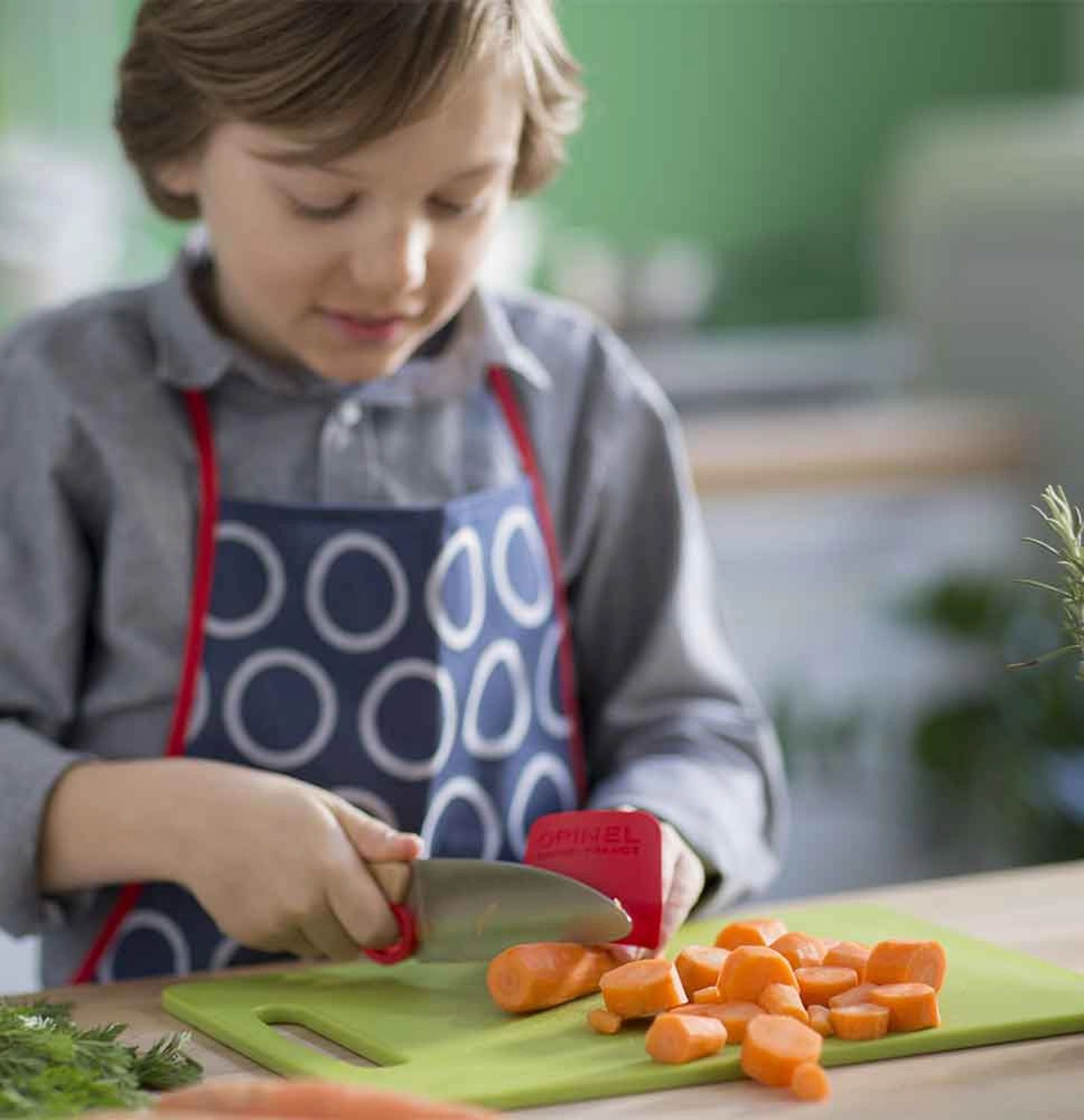 Couteau avec protège doigts PETIT CHEF Opinel