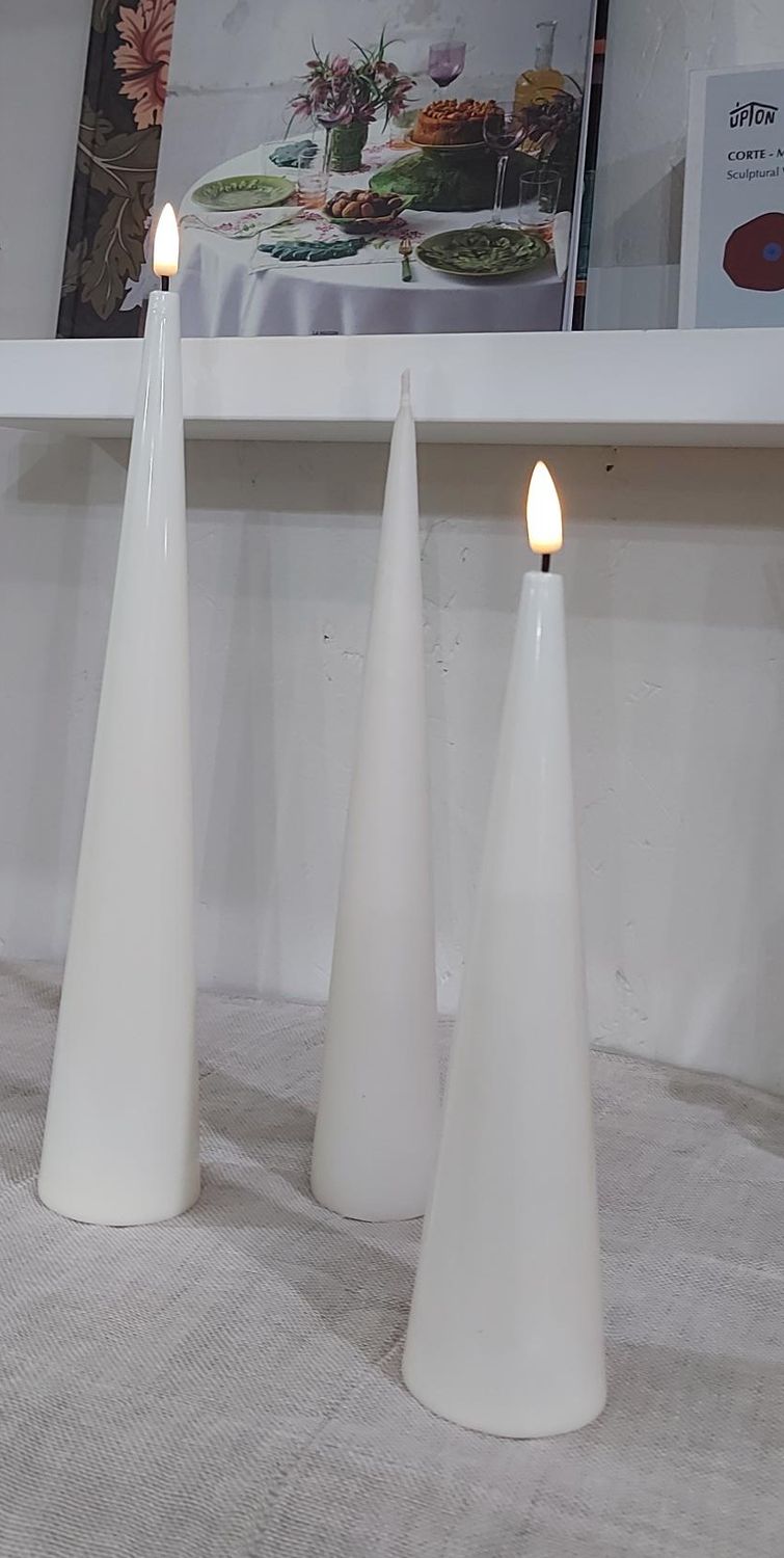 Chandelle deluxe CONE - LED 8&#39;&#39;