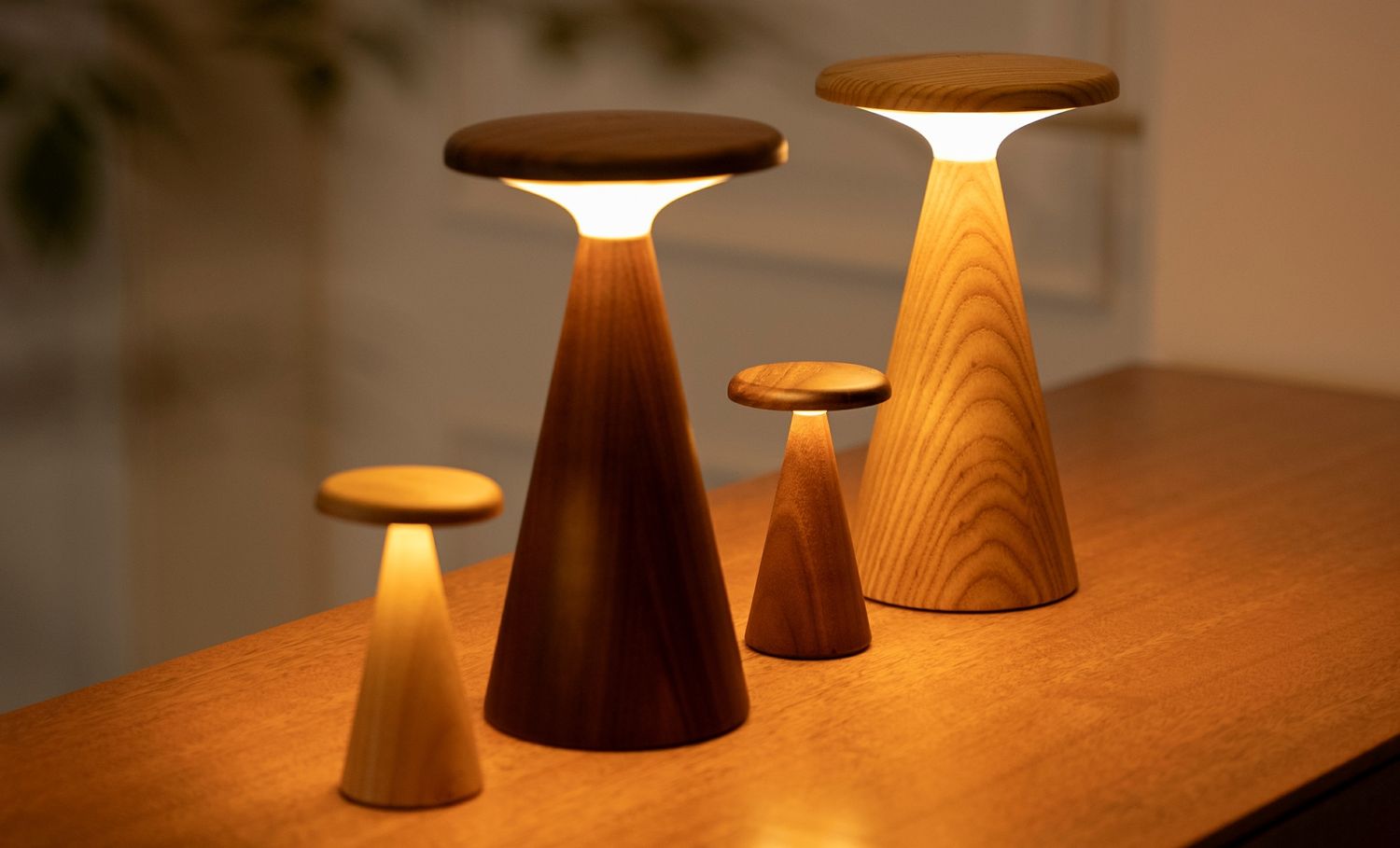 Lampe de table Sylva en bois - grande