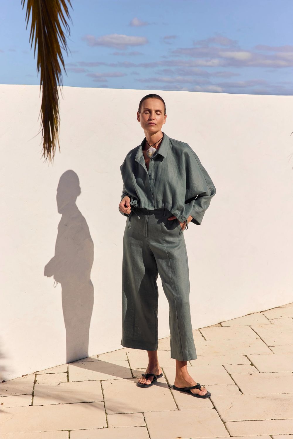 Surchemise ample courte avec cordons «petrol»