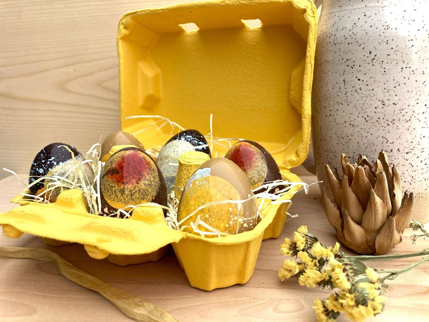 Collection Pâques : Boîte de 6 oeufs garnis de tire éponge - Cabane sur le roc (Qc)