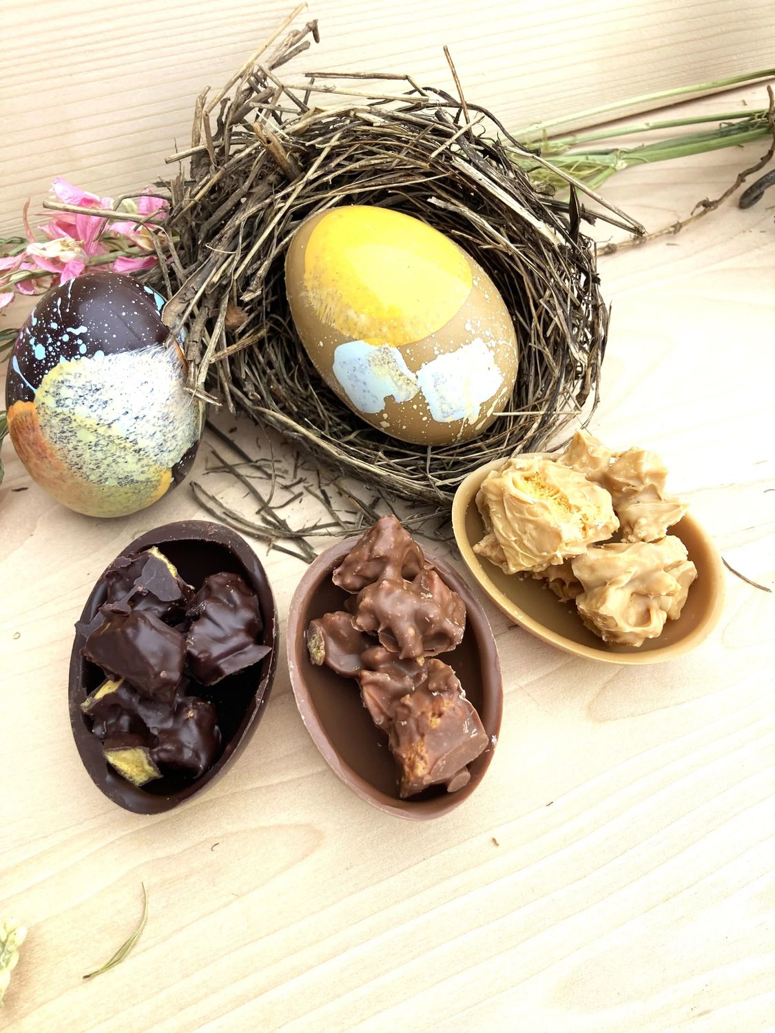 Collection Pâques : Boîte de 6 oeufs garnis de tire éponge - Cabane sur le roc (Qc)
