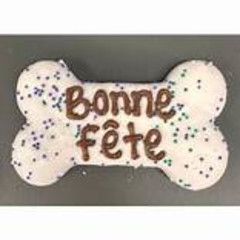 Bosco &amp; Roxy&#39;s - Bonne Fete Bone Biscuit - 6&quot;