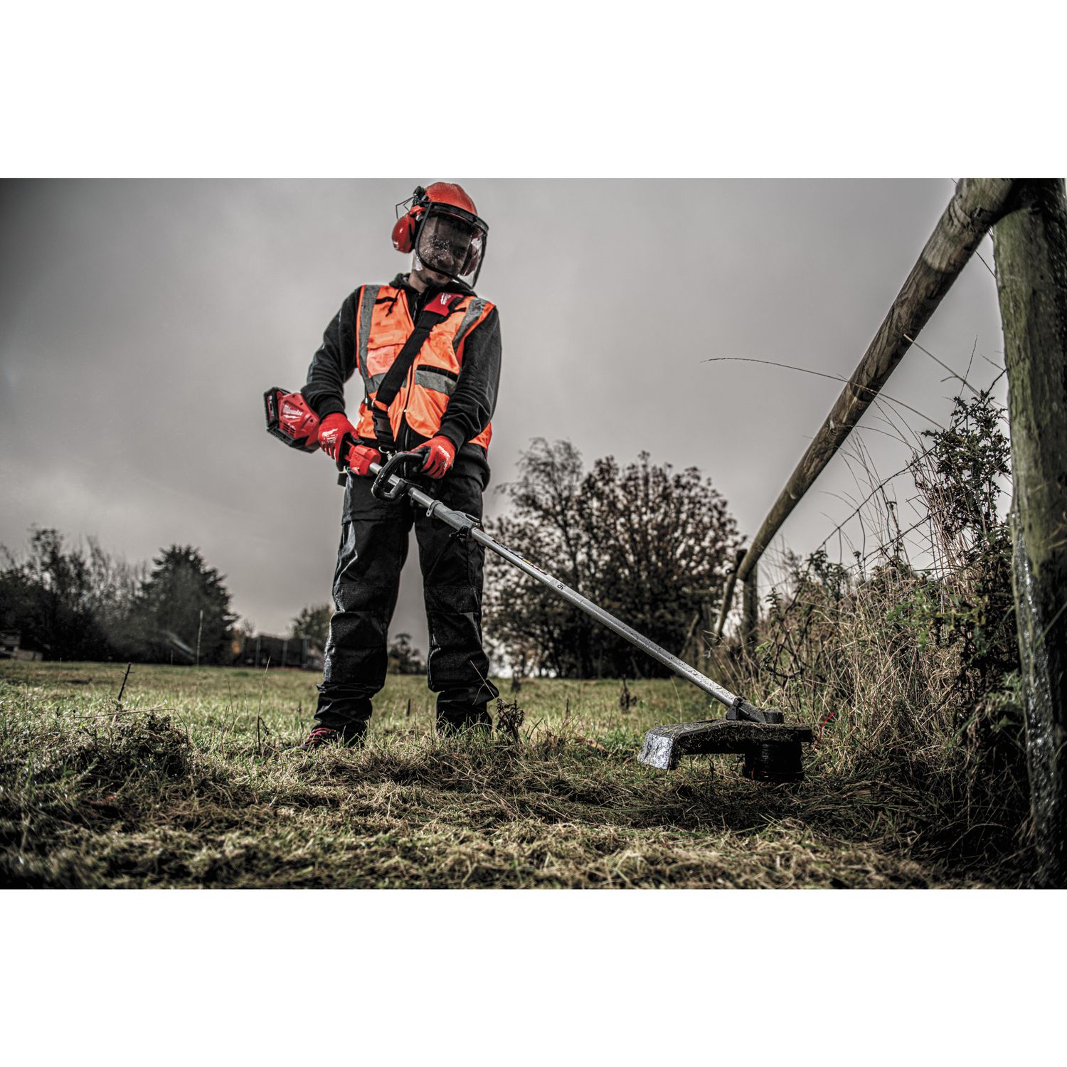 MILWAUKEE QUIK-LOK™ Rasentrimmer-Aufsatz M18FOPH-LTA