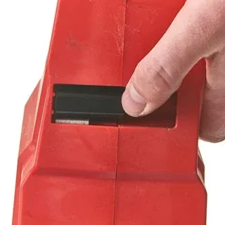 MILWAUKEE M18 FUEL™ Akku-Kettensäge 40-cm-Schwert M18FCHS-122