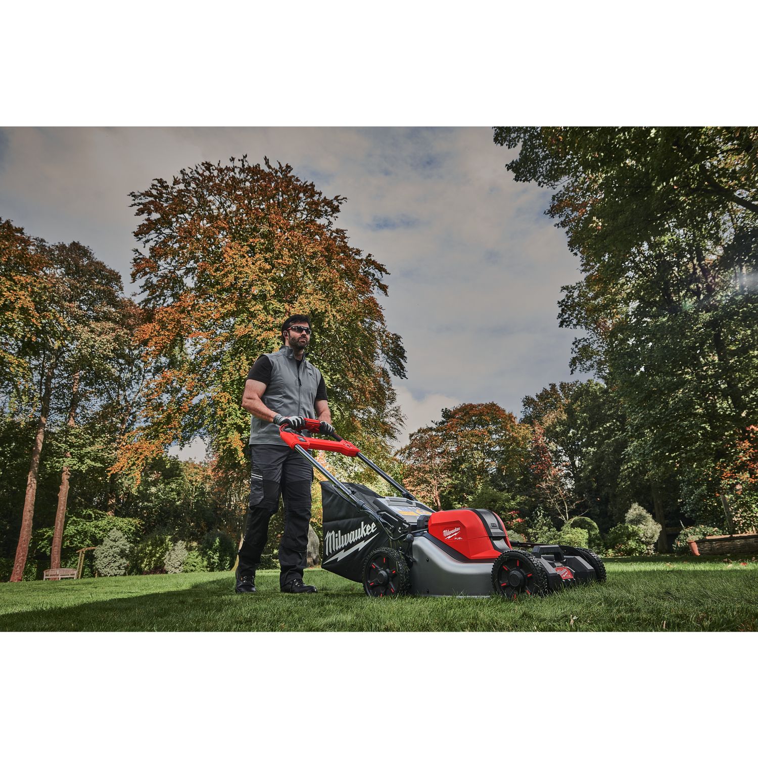 MILWAUKEE M18 FUEL™ Akku-Rasenmäher M18F2LM46-0