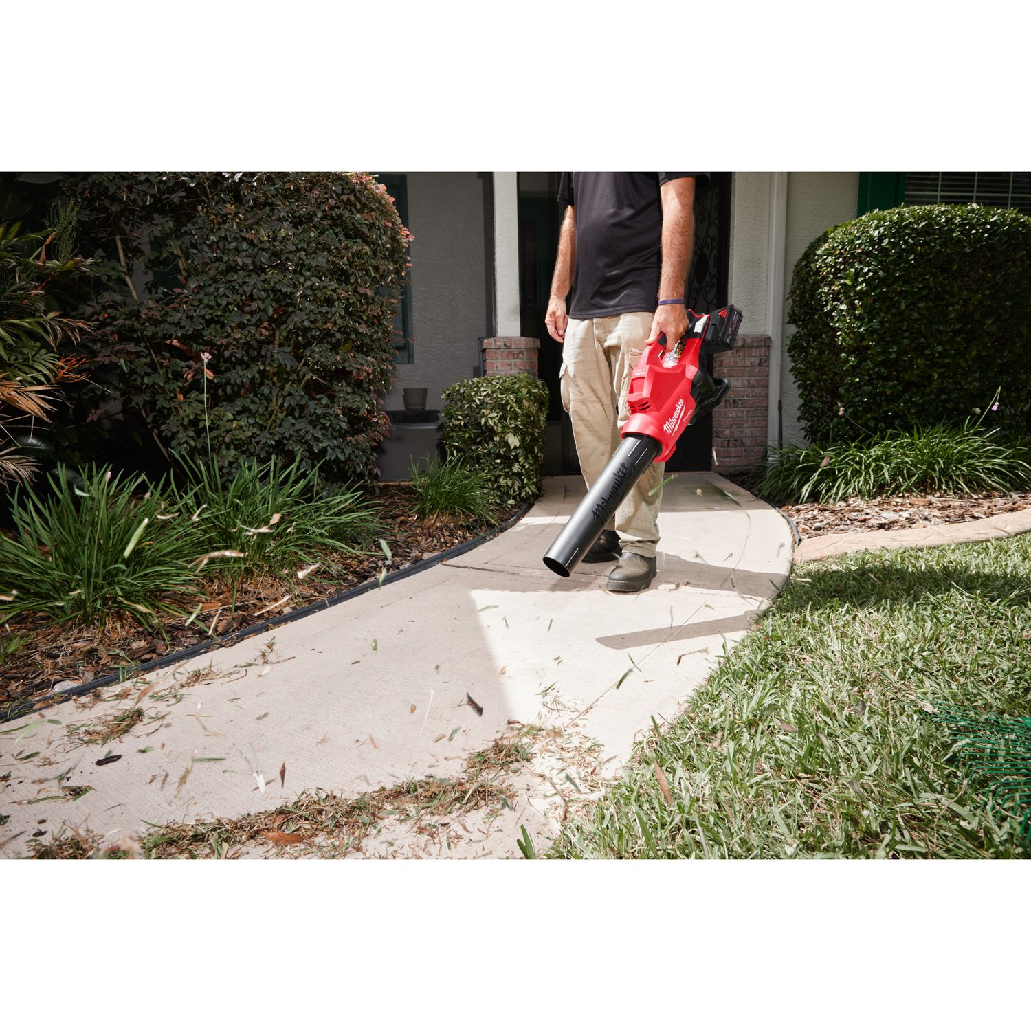 MILWAUKEE 	 M18 FUEL™ Akku-Laubbläser M18F2BL-802