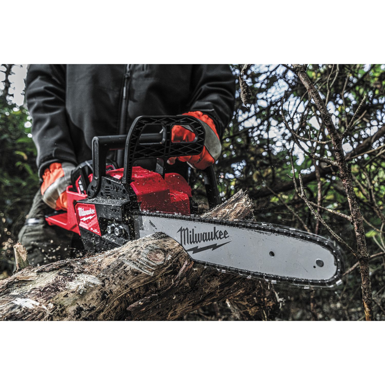 MILWAUKEE 	 M18 FUEL™ Akku-Kettensäge 35-cm Schwert M18FCHS35-122