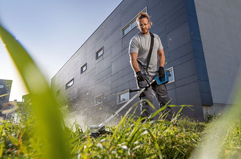 BOSCH Akku-Rasentrimmer GRT 18V-33