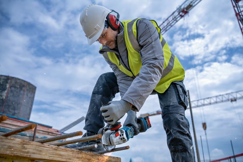 BOSCH Akku-Winkelschleifer BITURBO GWS 18V-15 PSC, im Karton