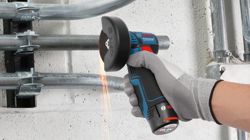BOSCH Akku-Winkelschleifer GWS 12V-76, mit 2 x 3.0 Ah Li-Ion Akku
