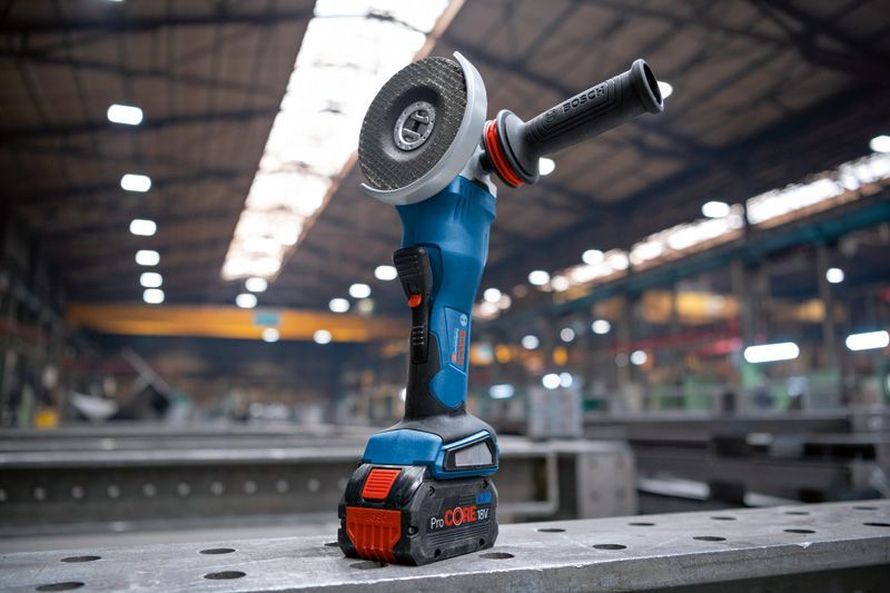BOSCH Akku-Winkelschleifer BITURBO mit X-LOCK GWX 18V-15 P, im Karton