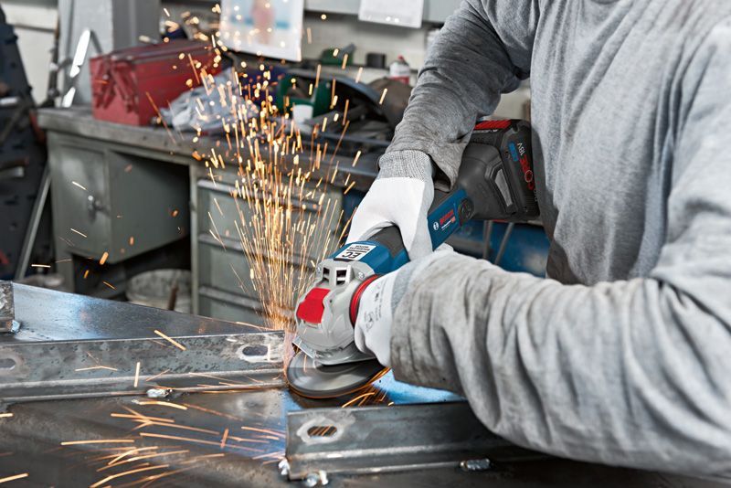 BOSCH Akku-Winkelschleifer mit X-LOCK GWX 18V-10, L-BOXX