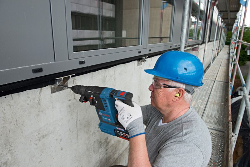 BOSCH Akku-Bohrhammer mit SDS plus GBH 18V-26F, im Karton