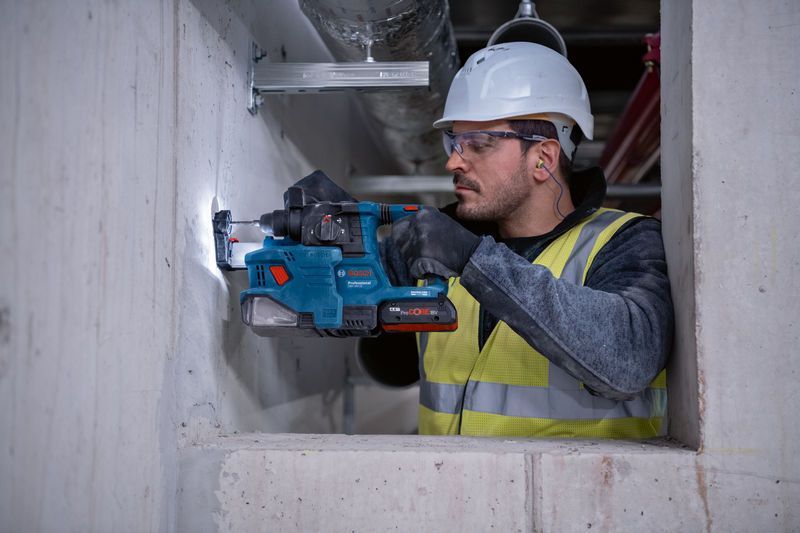 BOSCH Akku-Bohrhammer mit SDS plus GBH 18V-22