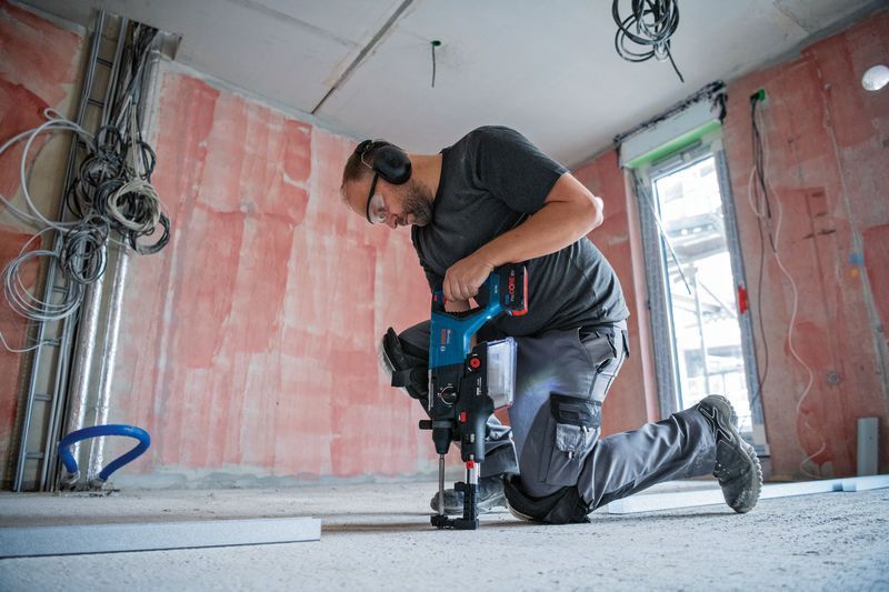 BOSCH Akku-Bohrhammer mit SDS plus GBH 18V-28 D