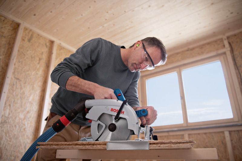BOSCH Akku-Kreissäge GKS 18V-68,  L-BOXX 238