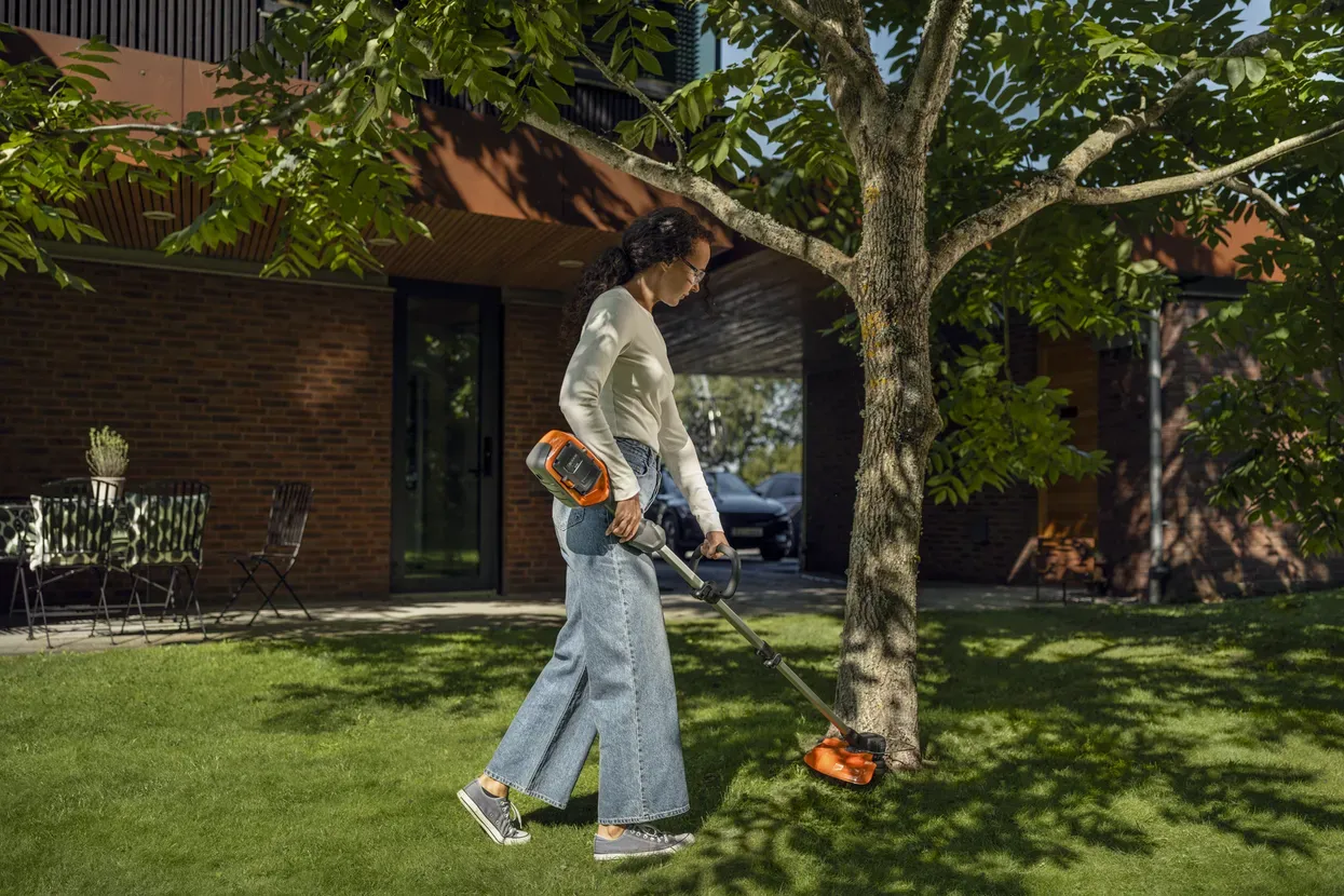 HUSQVARNA Akku-Trimmer 215iL+BLi10/C80