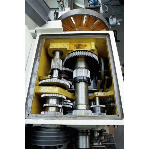 ELMAG Universal-Drehmaschine INDUSTRIE 1000/250