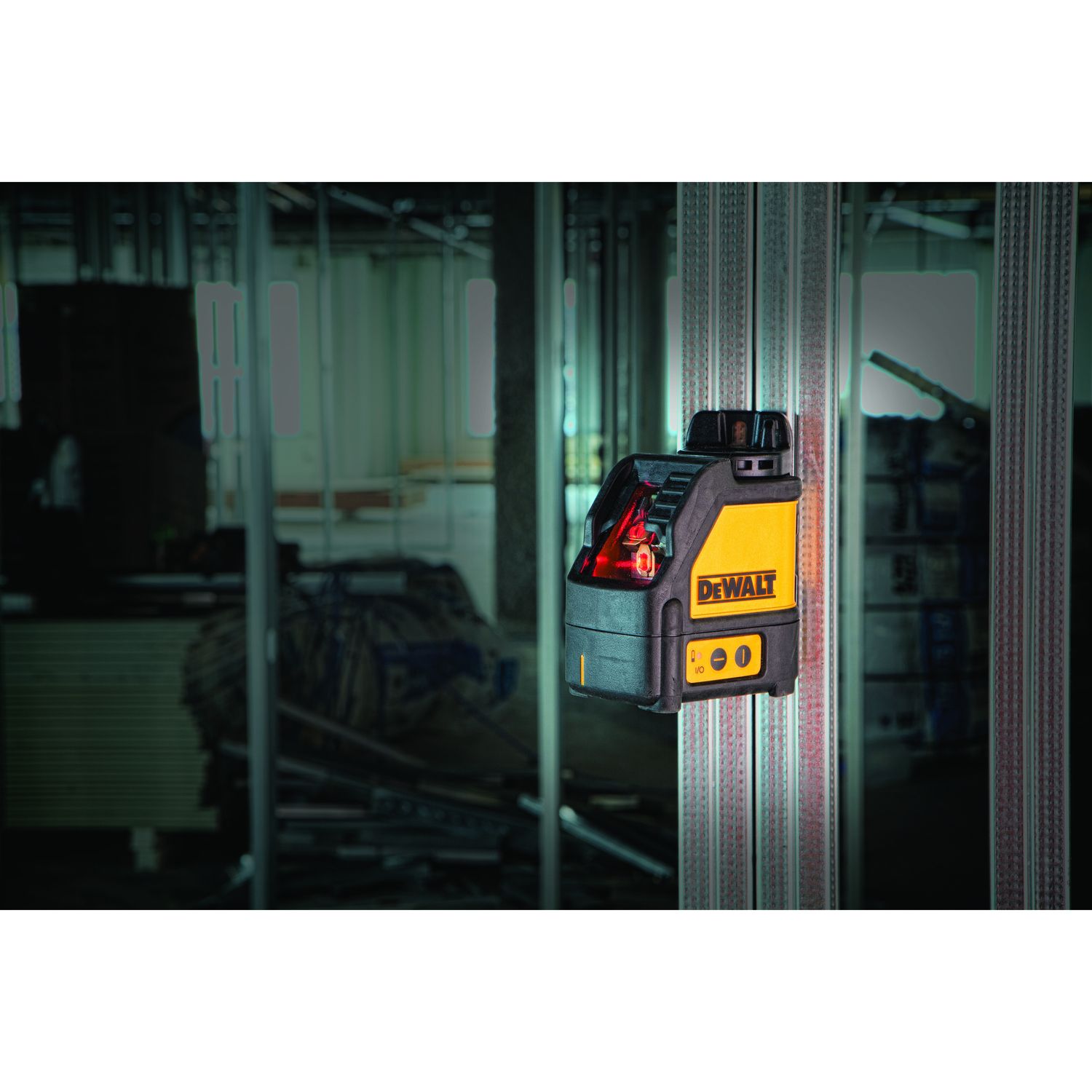 DEWALT DW088K-XJ Kreuzlinien-Laser rot