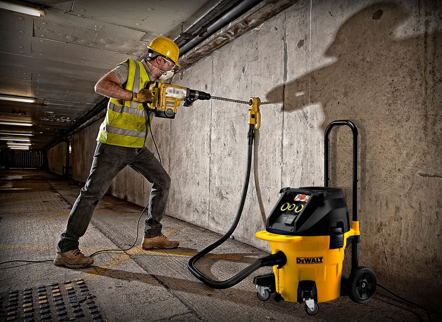 DEWALT DWH050-XJ Absaugung SDS-max Bohren