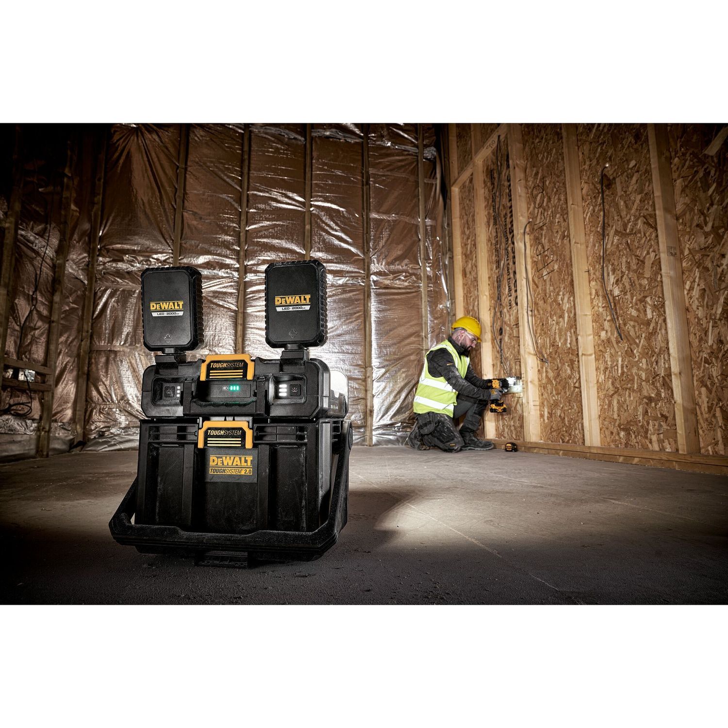 DEWALT DWST08061-1 ToughSystem Werkzeugbox mit Leuchten