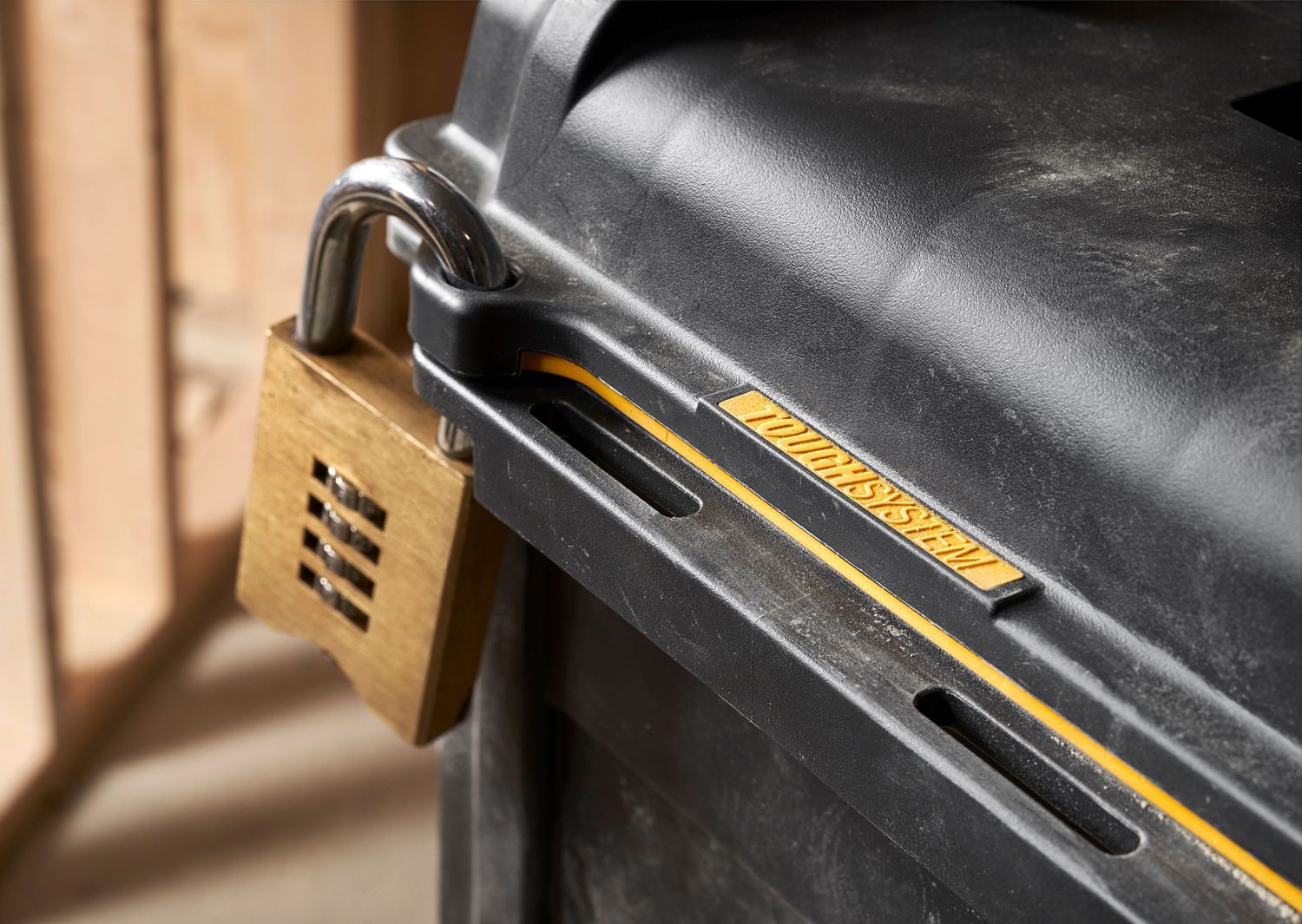 DEWALT DWST08035-1 Werkzeugbox kompakt ToughSystem 2.0