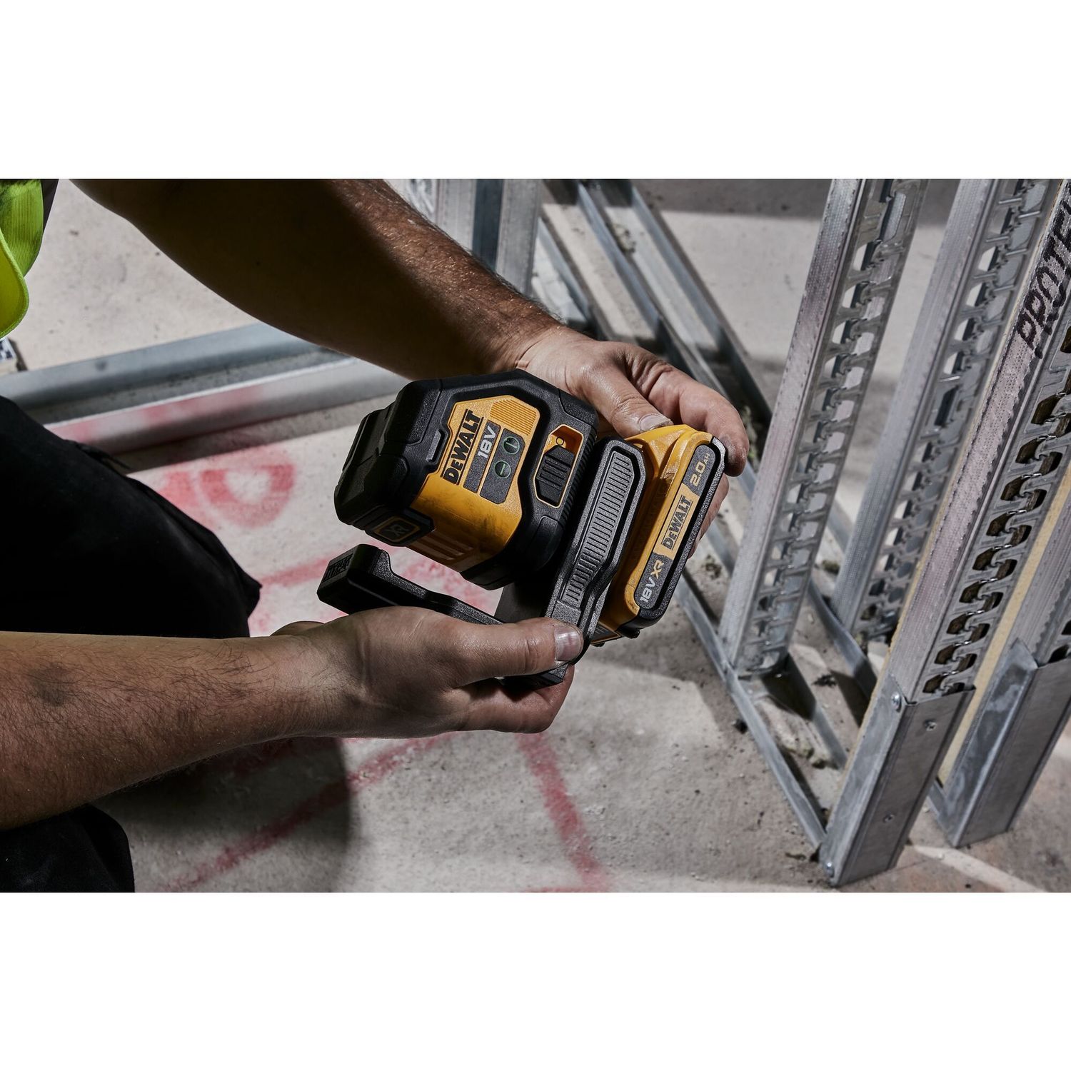 DEWALT DCLE34021N-XJ Linienlaser Compact 18V Basisvariante