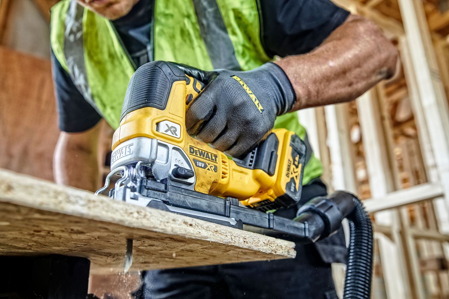 DEWALT DCS334NT-XJ Akku-Pendelhub-Stichsaege