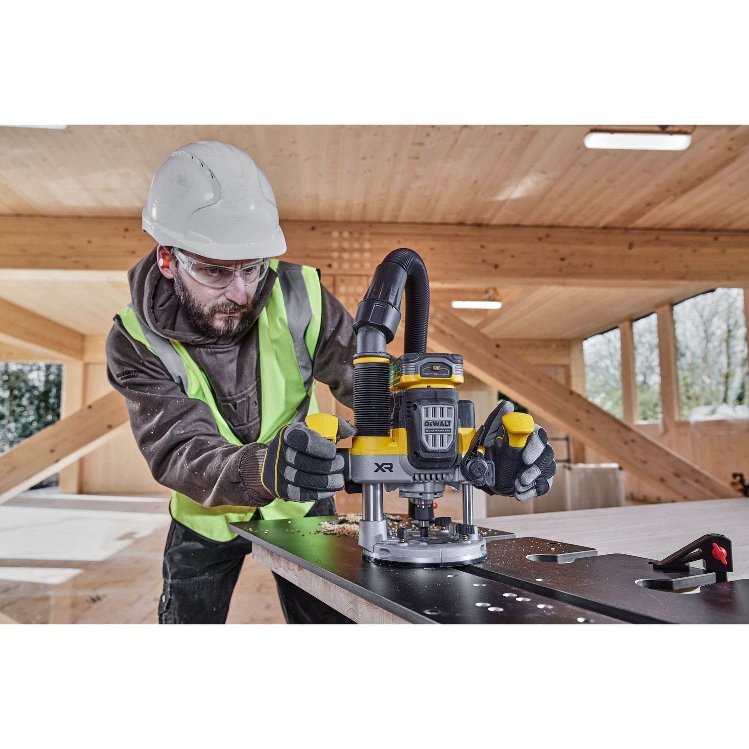 DEWALT DCW620NT-XJ Akku-Oberfräse, 18 V (Basisv.)