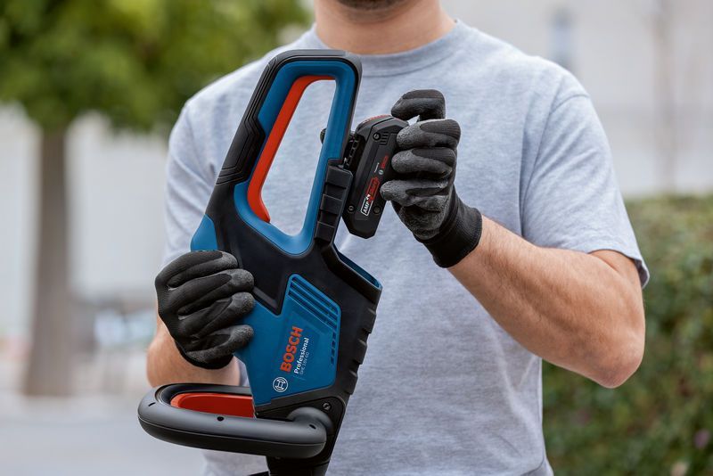 BOSCH Akku-Heckenschere GHE 18V-60 (II)