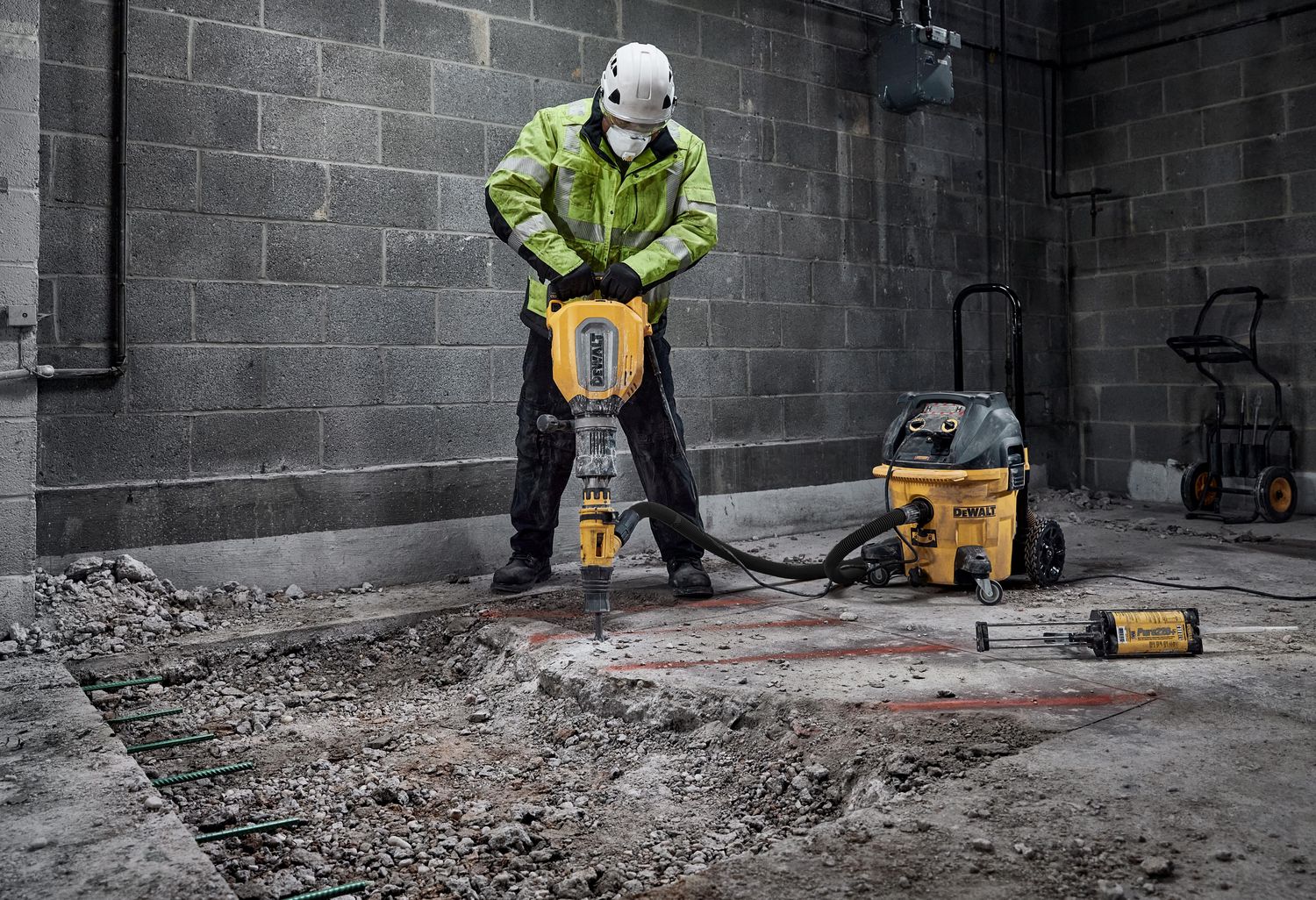 DEWALT D25911K-QS Meißelhammer SDS-max 11 kg 1700Watt