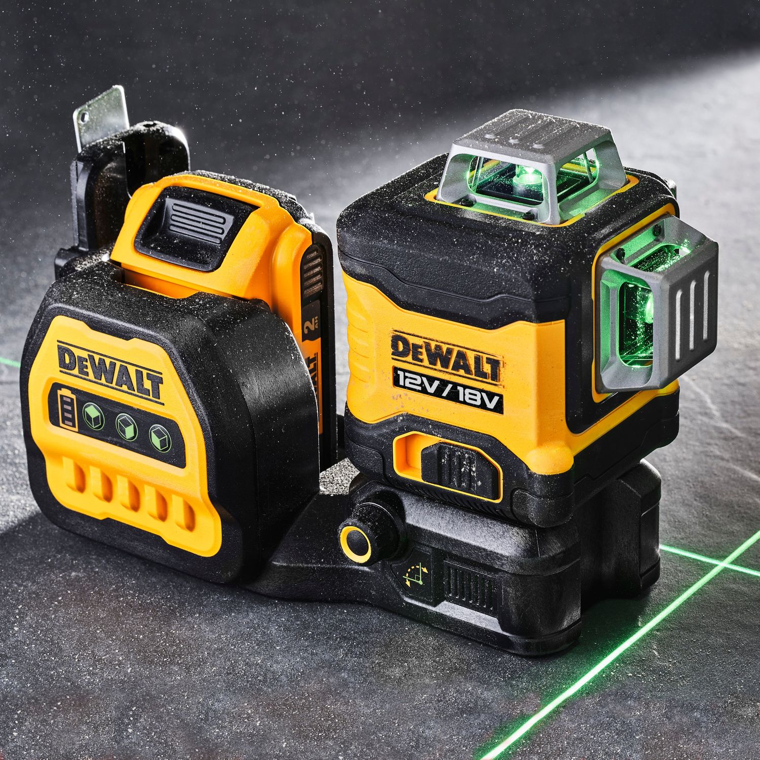 DEWALT DCE089NG18-XJ 3x360 Multilinien Laser Gruen 18V,Bare
