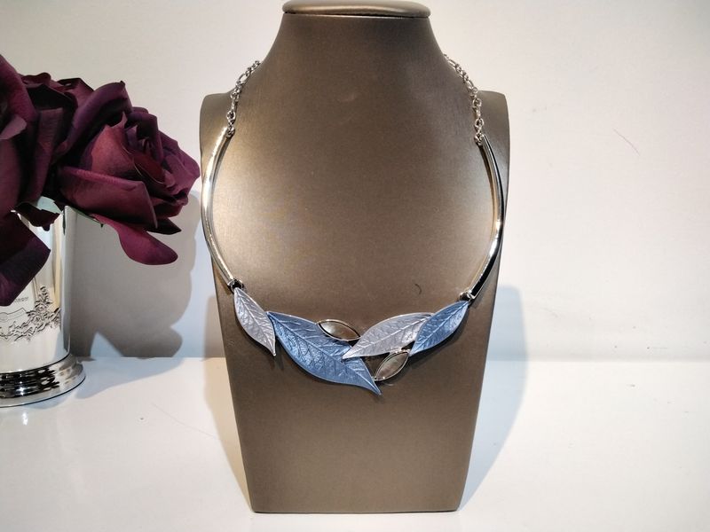 Collier feuillage