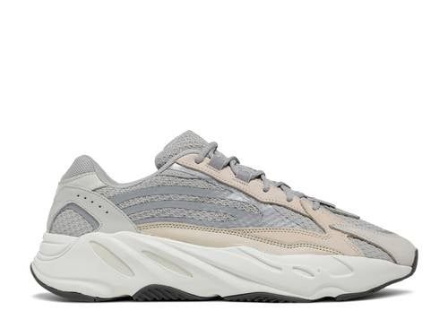 Yeezy 700 Cream 