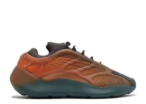 Yeezy 700 Copper Fade