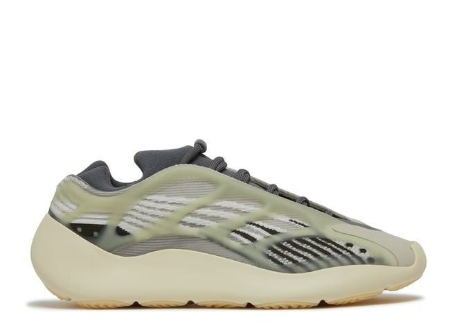 Yeezy 700 Fade Salt