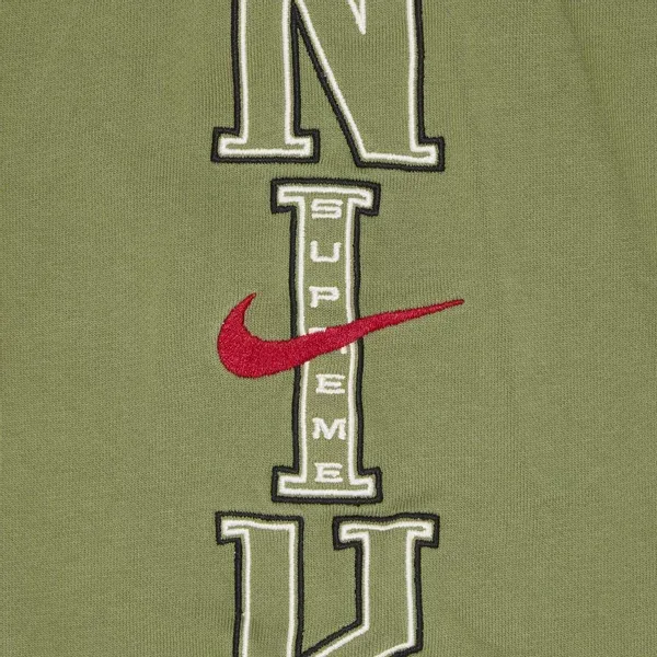 Supreme x Nike Hoodie SS24 Olive