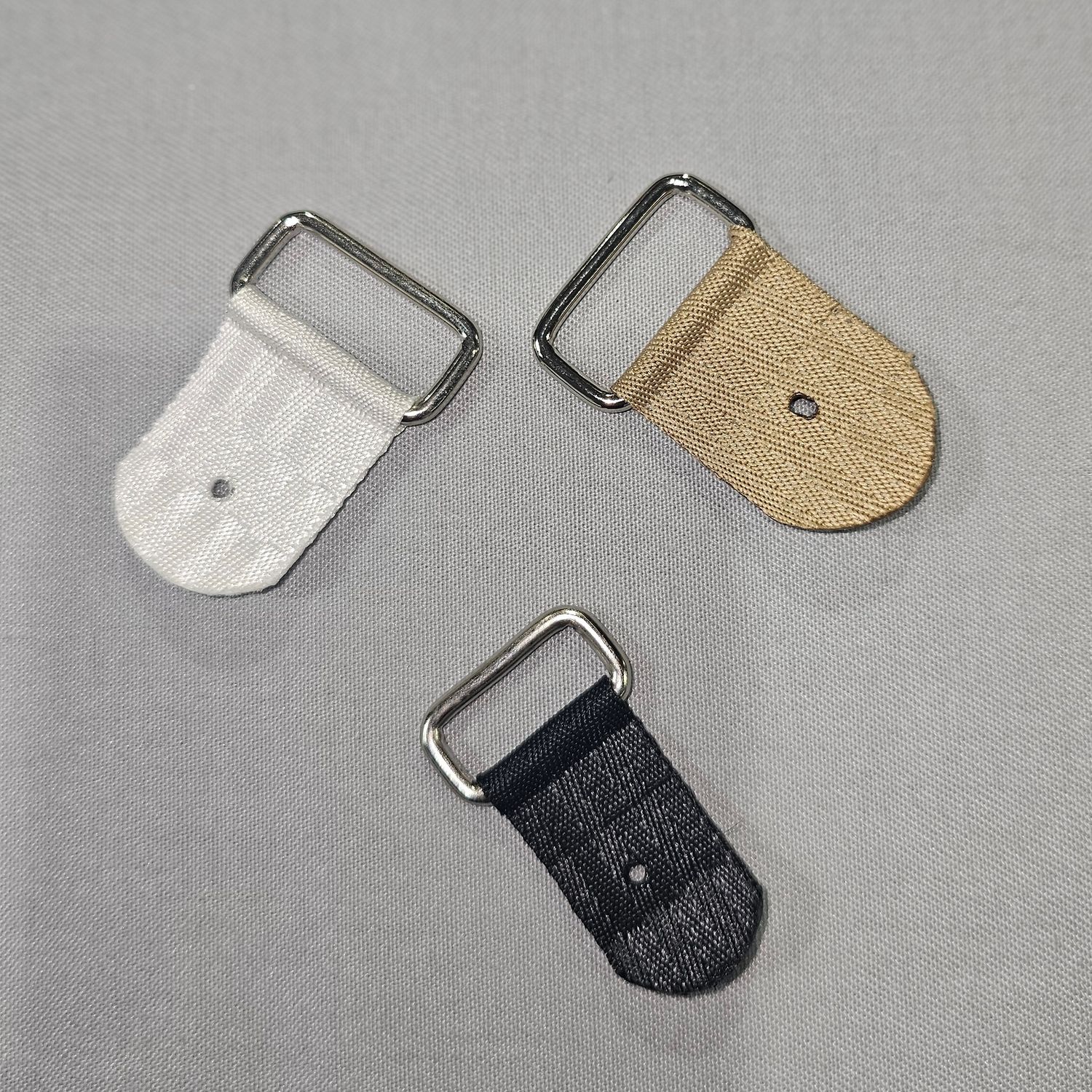 Dacron Chafe w/Metal Loop