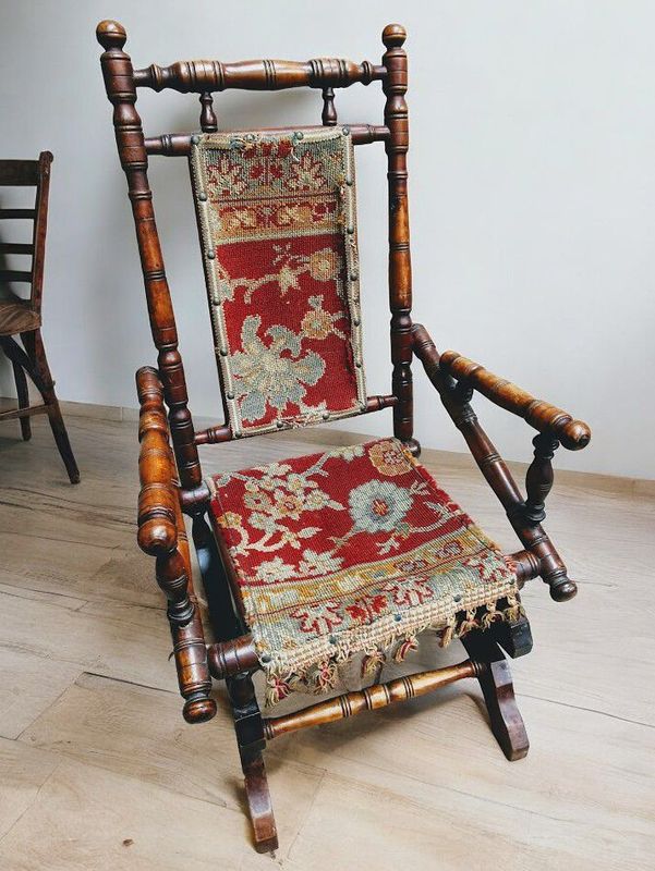 Rocking Chair American, Child's Chair, Beechwood, American Vintage Victorian Edwardian