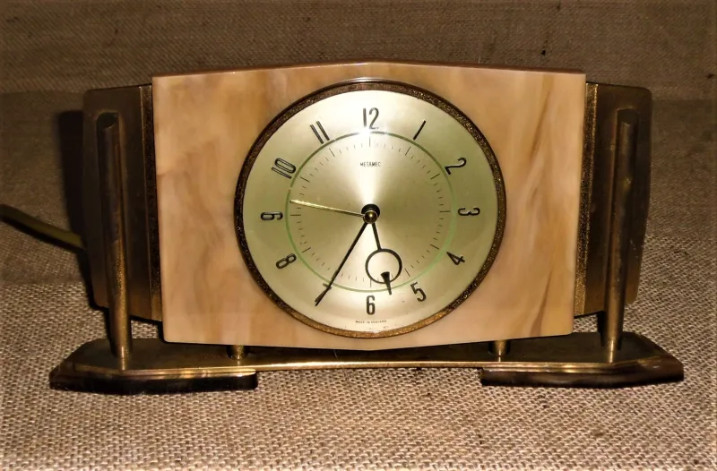 Mantel Clock 1950s  Faux Onyx and Brass Metamec Made In England Working and Tested