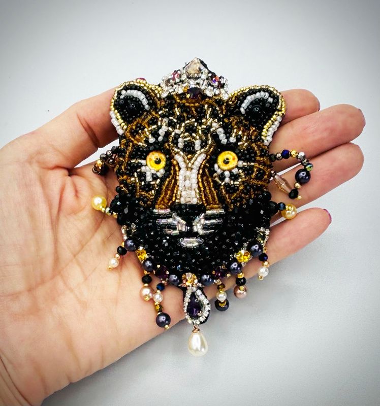 Leopard King Brooch / Broche Roi Leopard